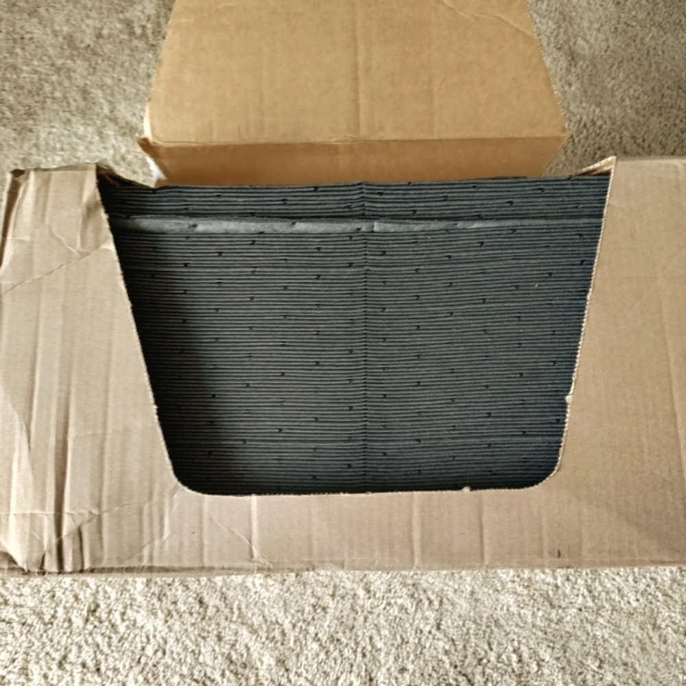 100 Industrial Soak Pads
